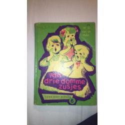 Te koop ‘ Van drie domme zusjes’ van WGVd Hulsr