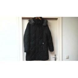 H&M: z.g.a.n.gewatteerde dames winterjas mt: 40 kleur: zwart