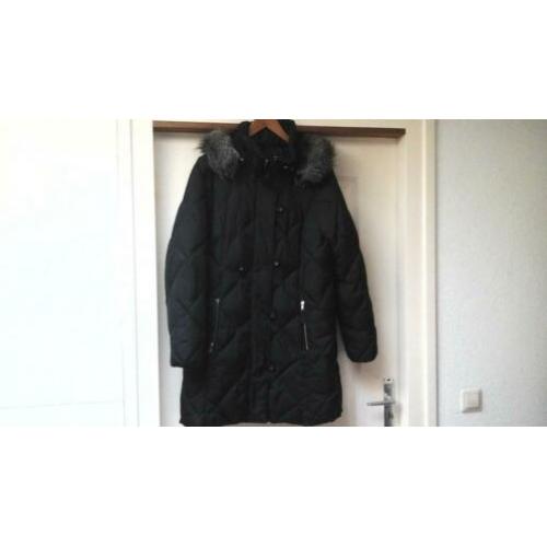 H&M: z.g.a.n.gewatteerde dames winterjas mt: 40 kleur: zwart
