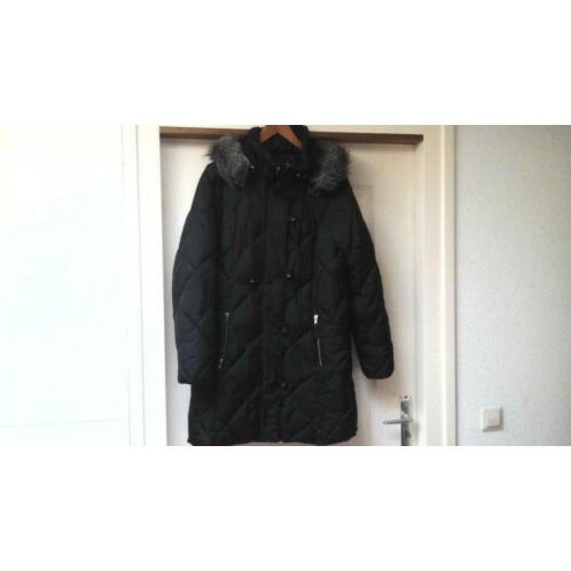 H&M: z.g.a.n.gewatteerde dames winterjas mt: 40 kleur: zwart