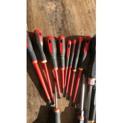 Partijtje van 18 stuks Bahco schroevendraaiers