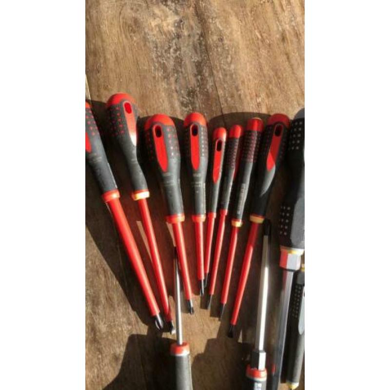 Partijtje van 18 stuks Bahco schroevendraaiers