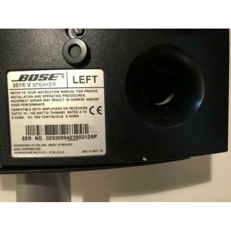 2x Böse 301 V speakers.