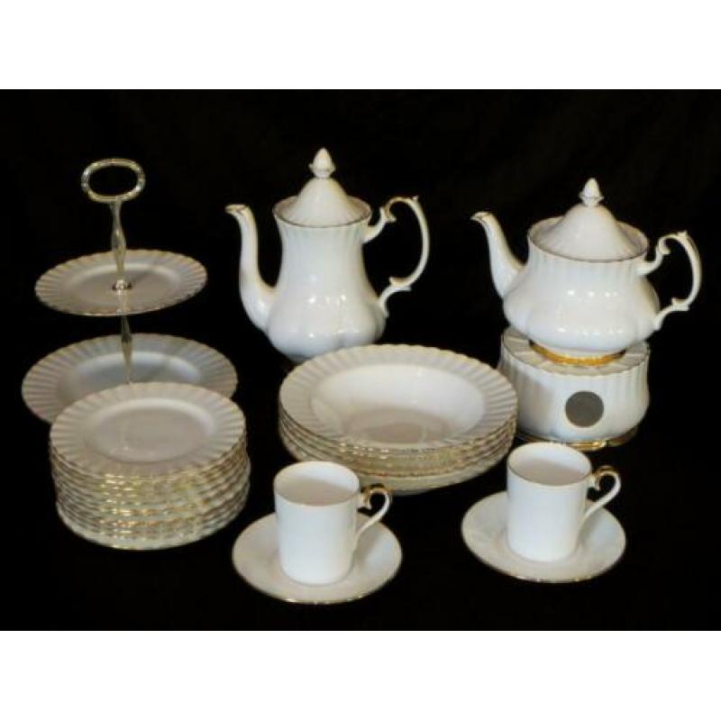 Royal Albert VAL D'OR servies (zie alle foto's!)