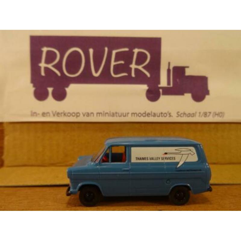BREKINA 1:87, Oude FORD Transit Bus, THAMES VALLEY SERVICES