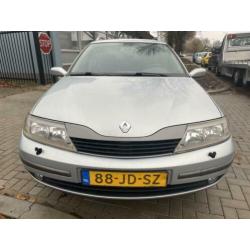 Renault Laguna Grand Tour 2.0-16V IDE Dynamique (bj 2002)