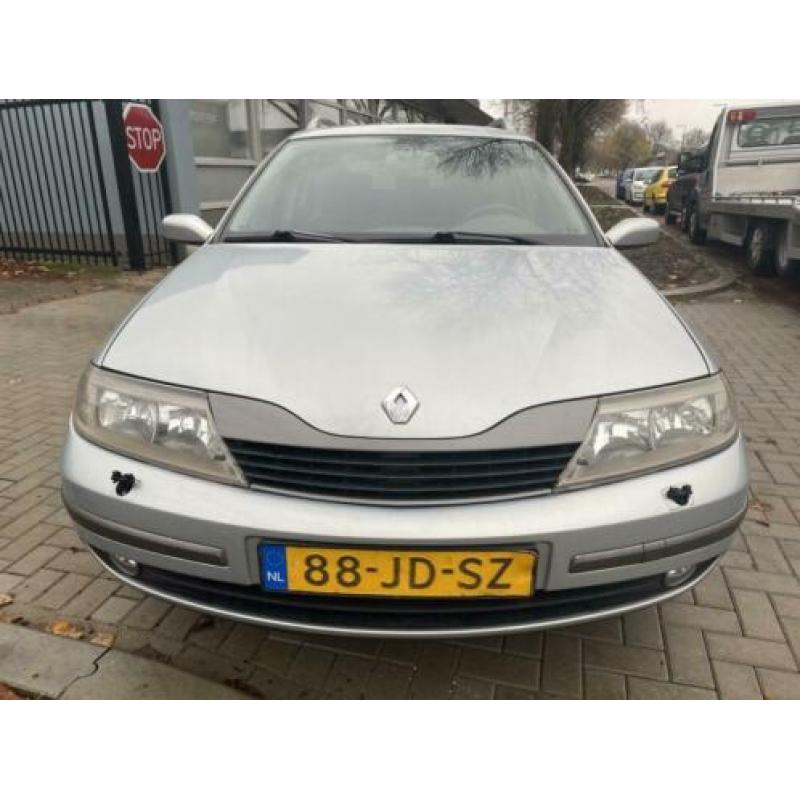 Renault Laguna Grand Tour 2.0-16V IDE Dynamique (bj 2002)