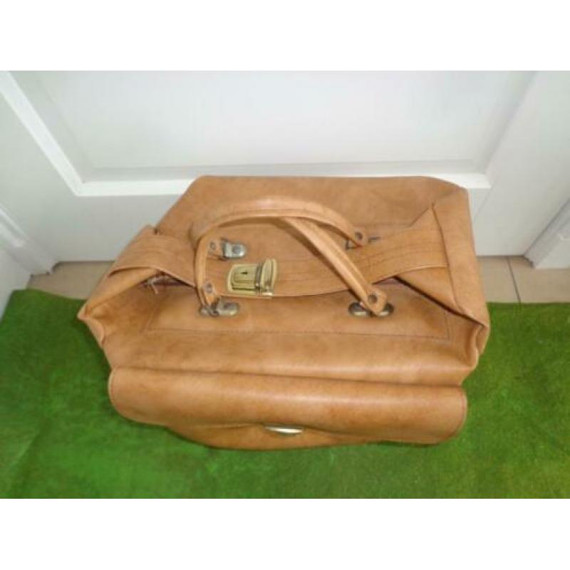 vintage dokterstas/weekendtas met hengsels en slot,40cm br
