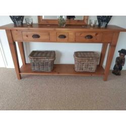 Massief grenen sidetable incl spiegel
