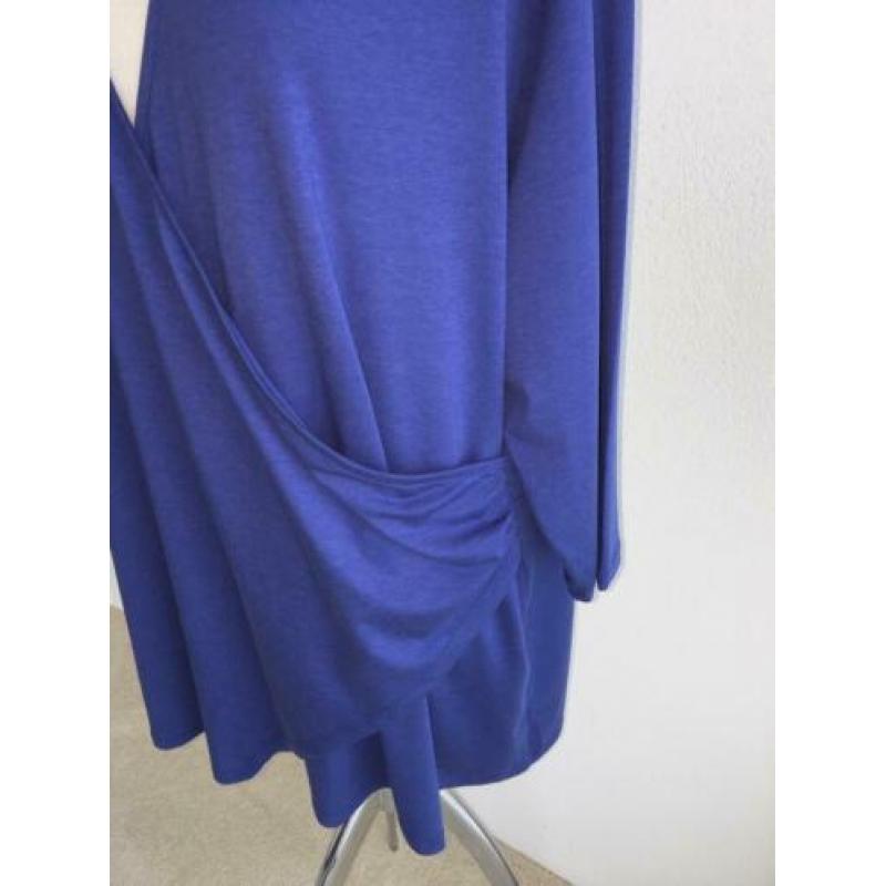 Request shirt mt : 4/ 52/54. nieuw