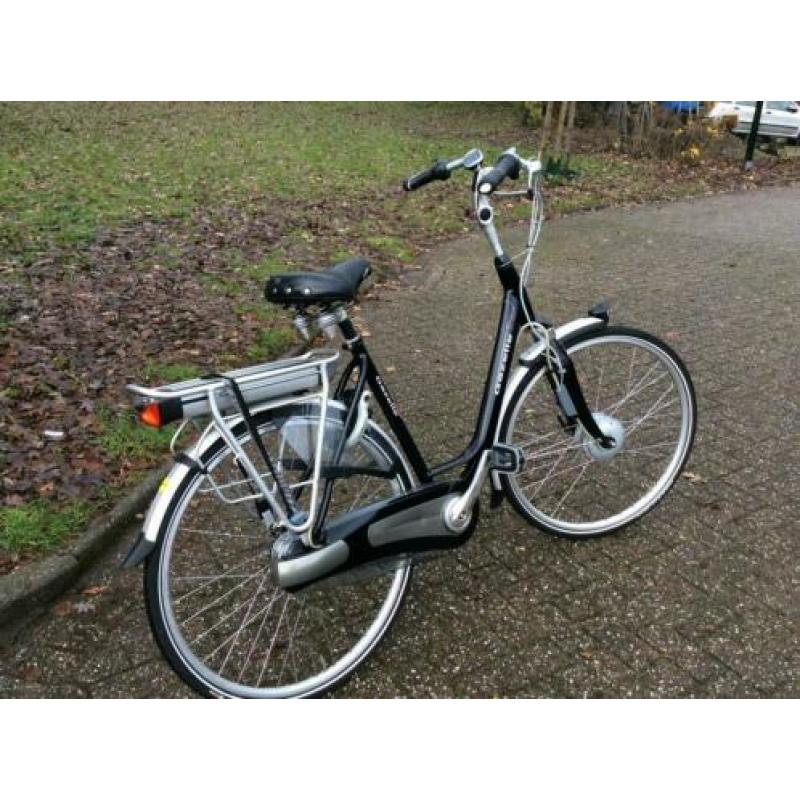 Nette gazelle Laguna elektrische fiets zilveren accu Ebike