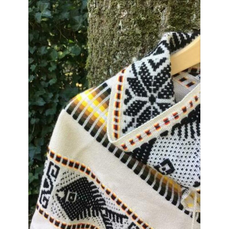 Echt prachtig vintage: mooie poncho in goede staat
