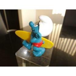 smurf, surfer, met surfplank uit 1982, nummer 2.0137