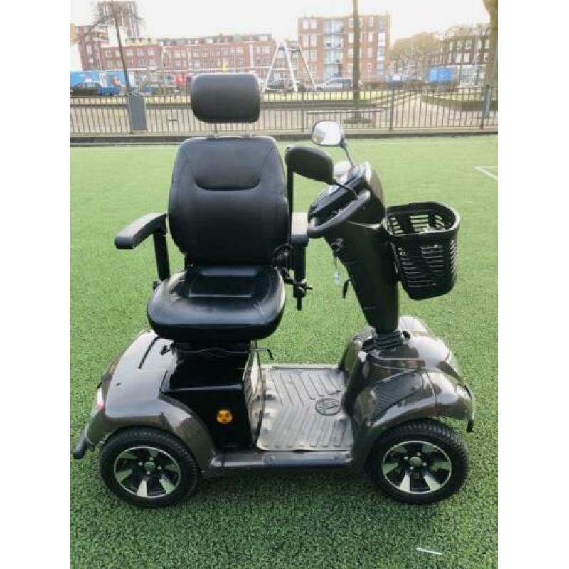Robuuste Scootmobiel Vermeiren Carpo 4 Wiel