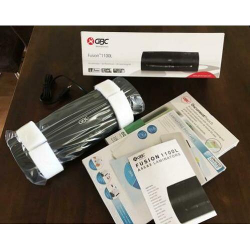 Lamineermachine GBC Fusio 1100L met 140 lamineervellen.
