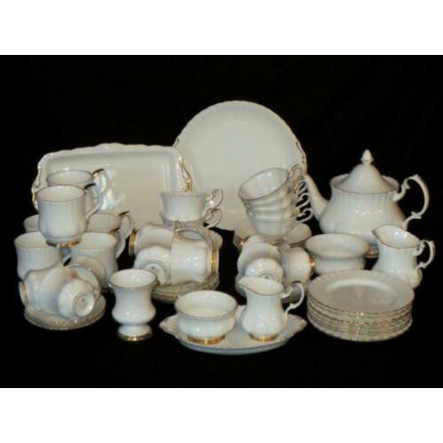 Royal Albert VAL D'OR servies (zie alle foto's!)