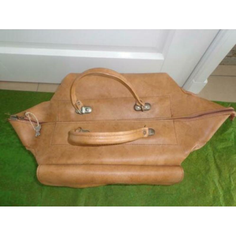 vintage dokterstas/weekendtas met hengsels en slot,40cm br
