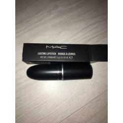 Mac lipstick Candy Yum-Yum