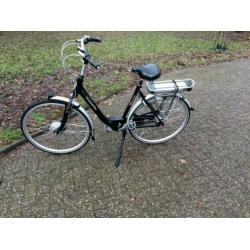 Nette gazelle Laguna elektrische fiets zilveren accu Ebike