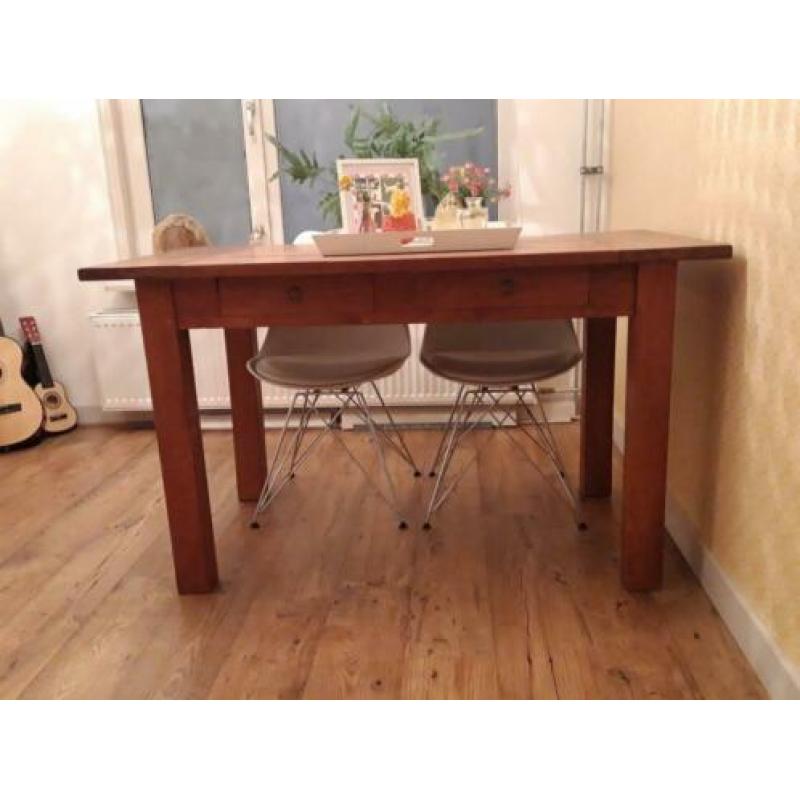 Mooie stoere teak eetkamertafel 140x80x80