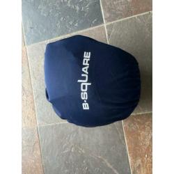 B-Square helm