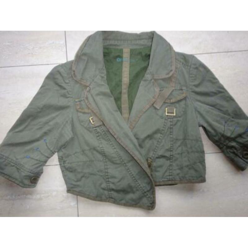 groen kort jasje ONLY(maat 38)