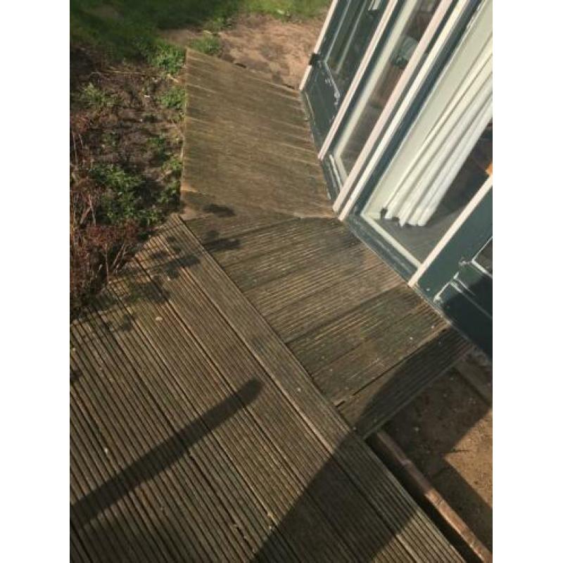 Gratis houten planken voor terras/looppad