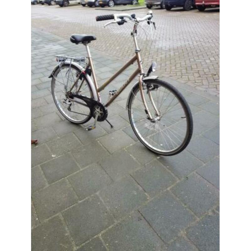 Hele nette Giant Tourer damesfiets met 21 versnellingen