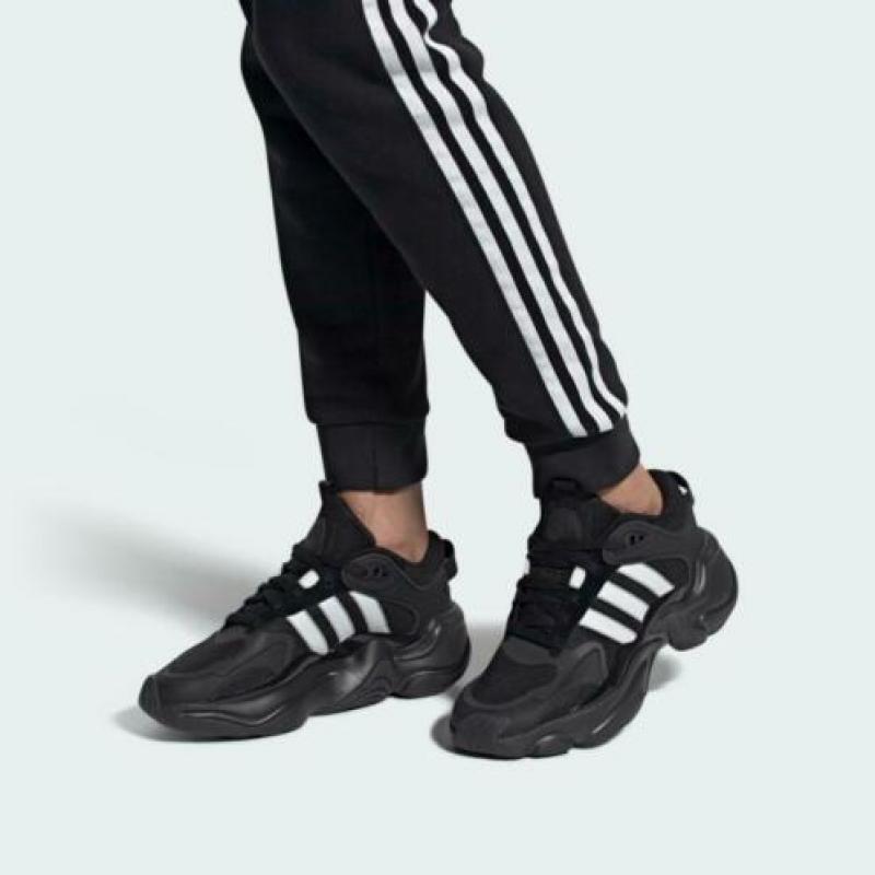 Adidas Magmur Runner 38 || Sold Out 90s Chunky Sneakers