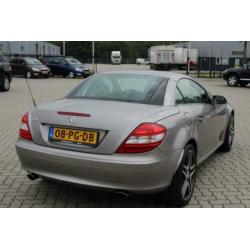 Mercedes-Benz SLK 200 K NL Auto navigatie, airco, stoelverwa
