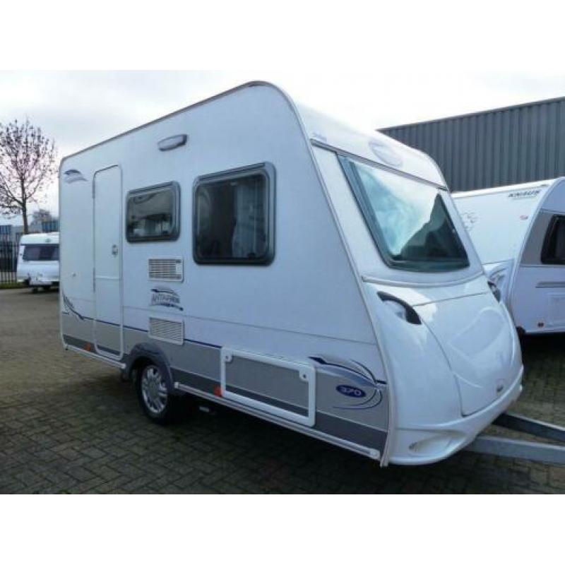 Caravelair Antares Luxe 370 met mover en voortent