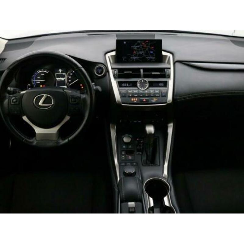 Lexus NX 300h AWD Business Line (bj 2016, automaat)