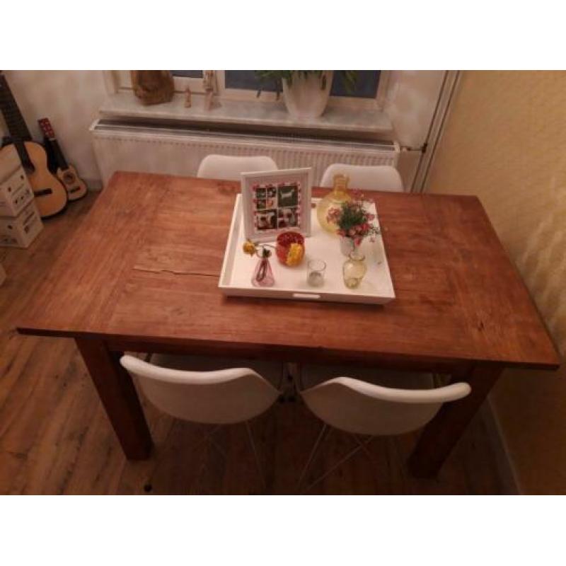 Mooie stoere teak eetkamertafel 140x80x80