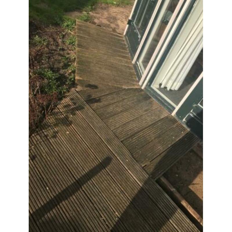 Gratis houten planken voor terras/looppad