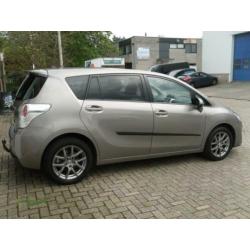 Toyota VERSO 1.8 16V VVT-I BUSINESS