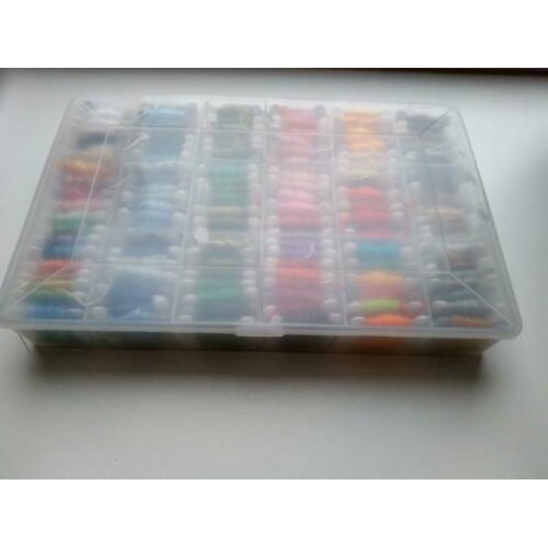Box A bobbins borduurgaren/borduurzijde DMC specials nieuw