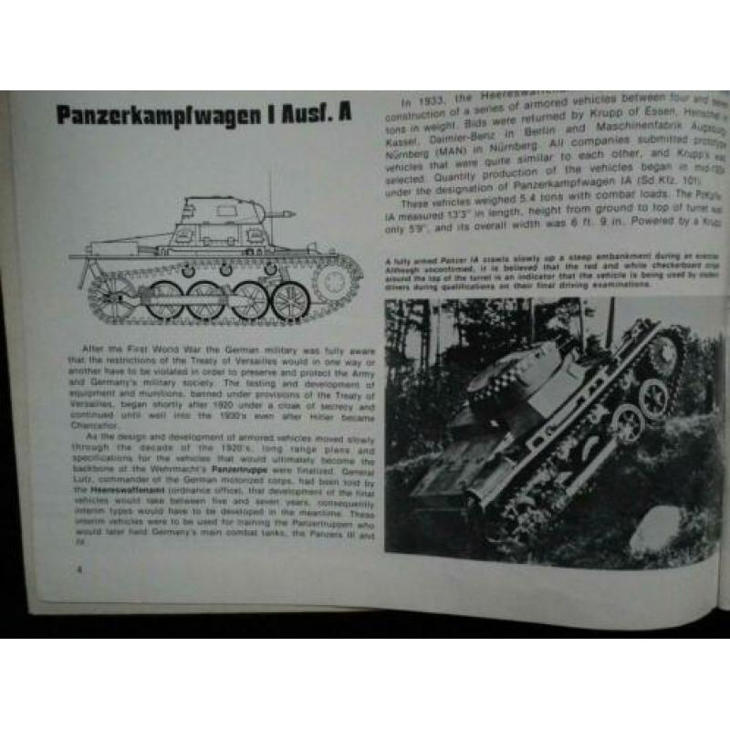 Squadron 10, Leichte Panzer in action
