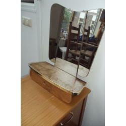 Retro vintage spiegel hout