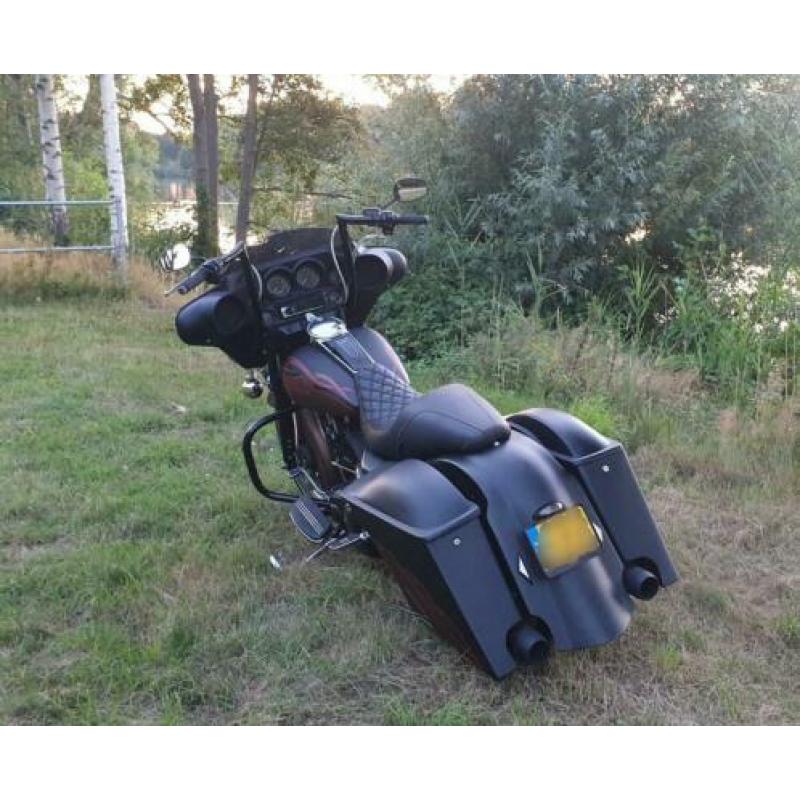 Te koop streetglide (bagger)