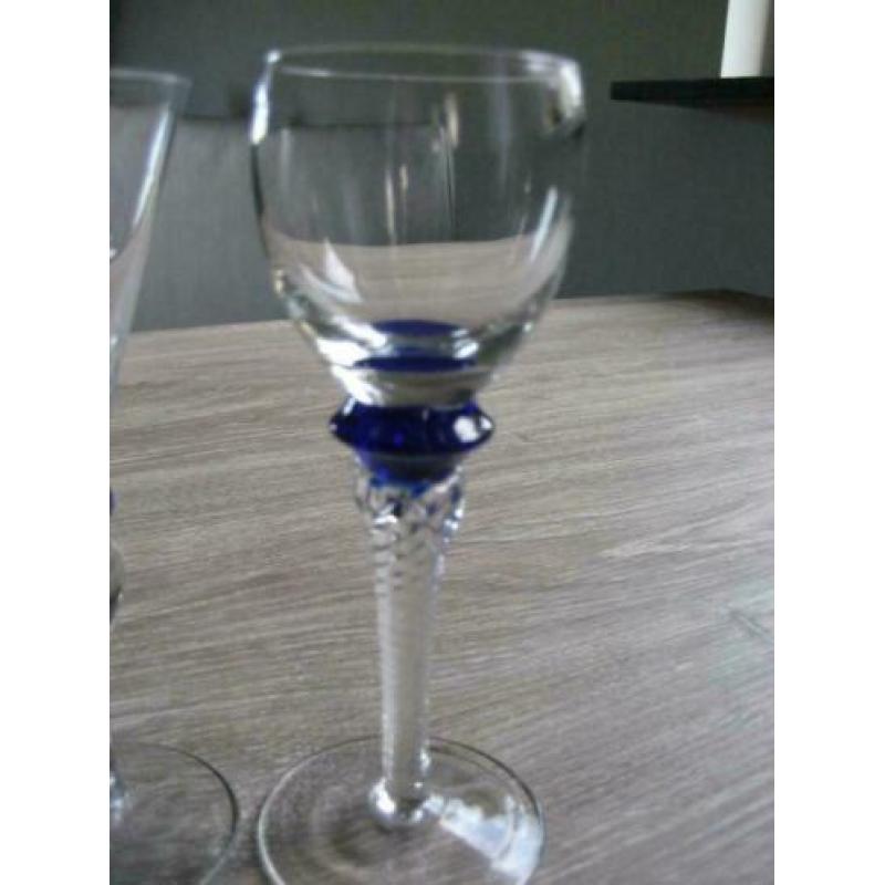 3 bijzondere likeur glaasjes borrelglaasjes hoogte 14 cm.