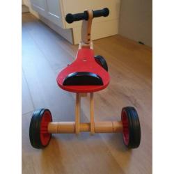 Houten loopfiets