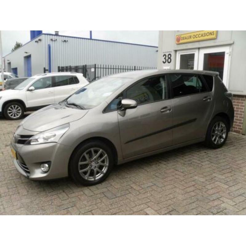 Toyota VERSO 1.8 16V VVT-I BUSINESS