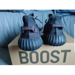 Yeezy 350 v2 black