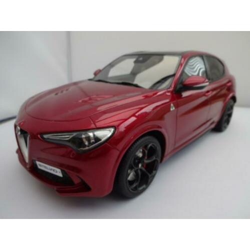 Alfa Romeo Stelvio Rosso nr OT285 van Ottomobile schaal 1/18