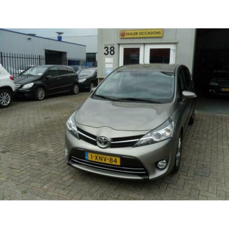 Toyota VERSO 1.8 16V VVT-I BUSINESS