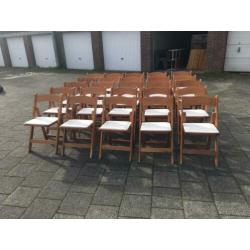Houten klapstoelen