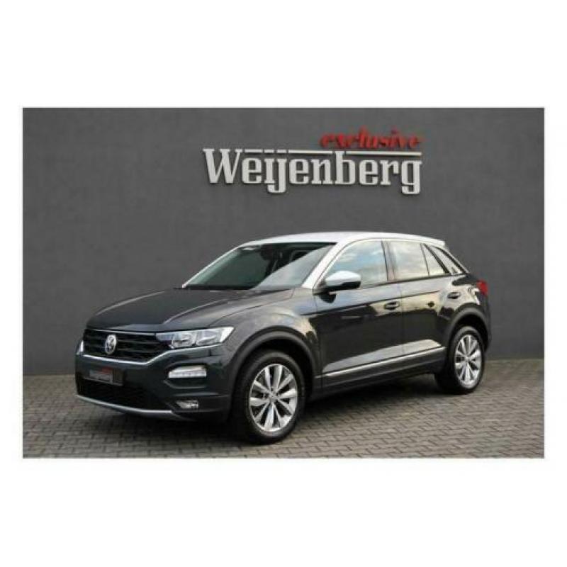 Volkswagen T-Roc 1.5 TSI Style 150pk Navi / Laneassist / PDC