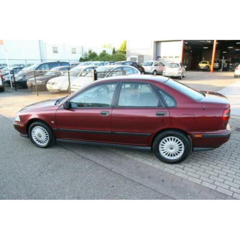 Volvo S40 1.8 Comfort Automaat Airco 5drs APK