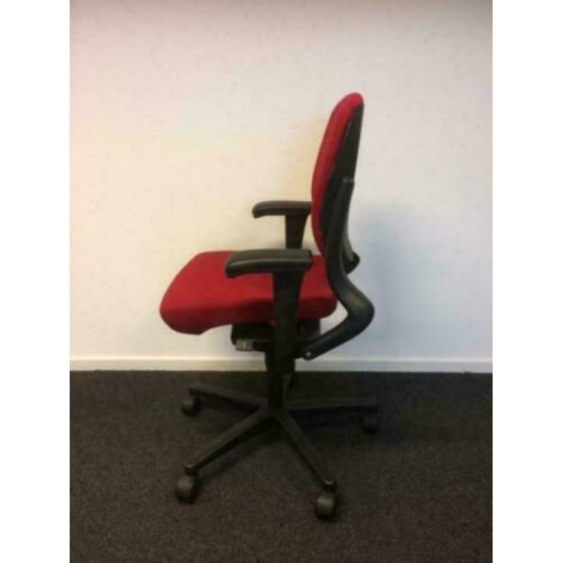 Bureaustoel Ahrend 230 rood met lage rug 1x