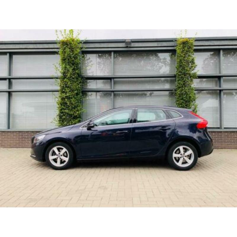 Volvo V40 2.0 D2 (120pk) 2015 nieuw apk